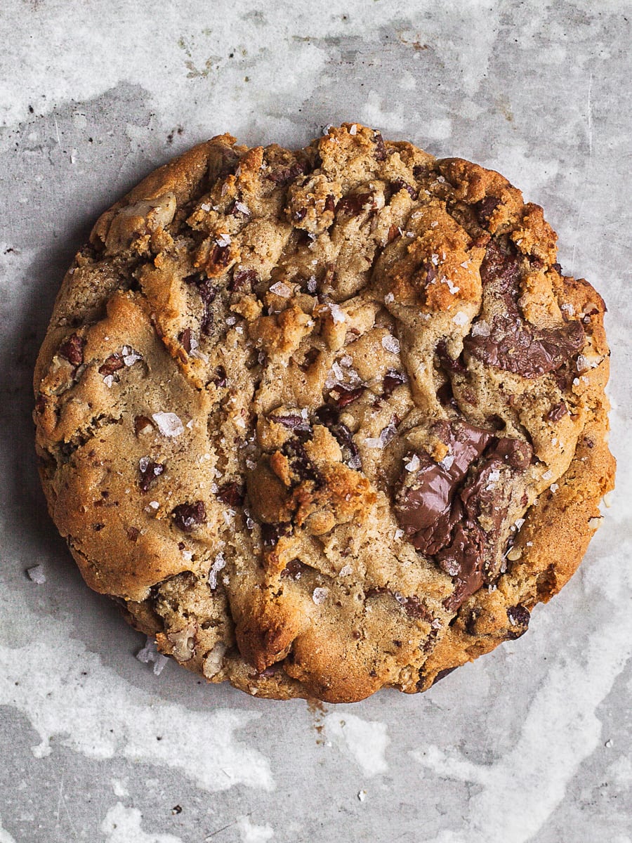 Levain Bakery Chocolate Chip Cookie Copycat Recipe - Katie Cakes