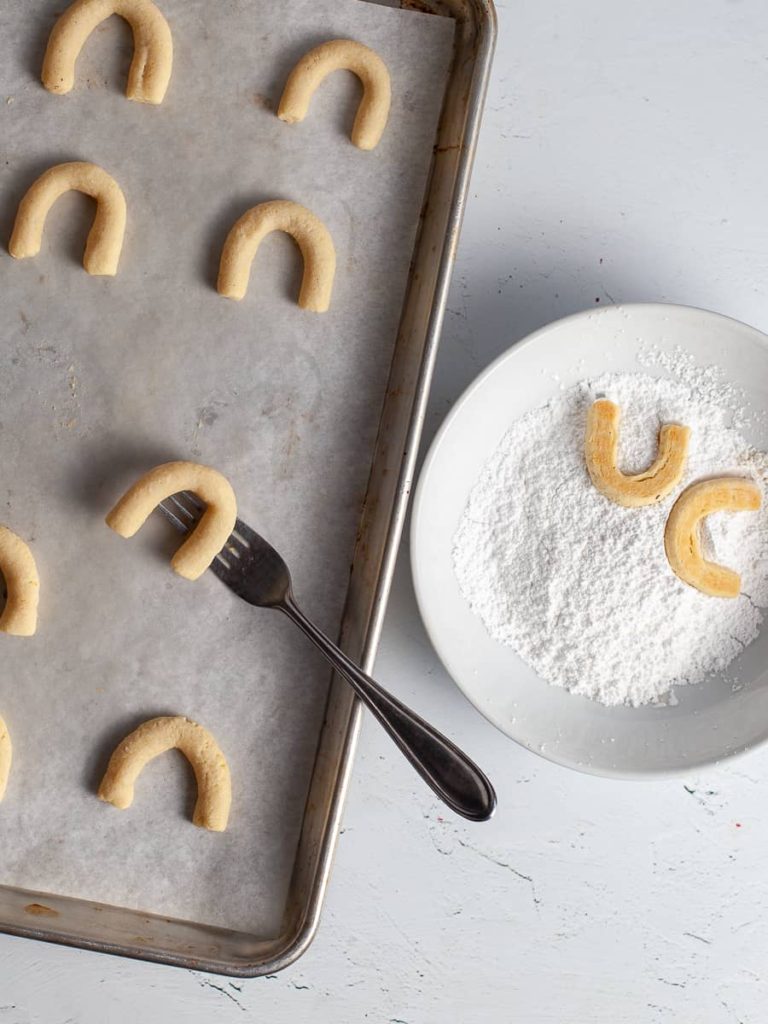 austrian vanilla crescent cookies before dipping in sugar