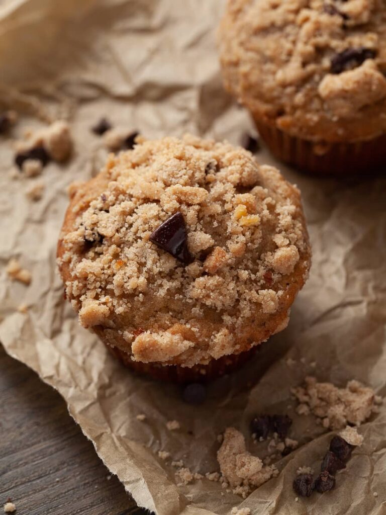 gluten free banana chocolate chip muffins with brown sugar streusel