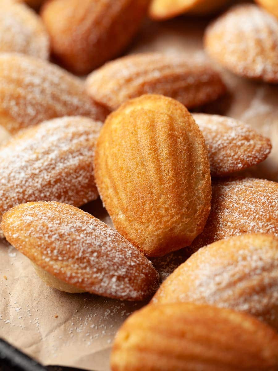 These gluten-free madeleines are a delicious and delicate French treat, perfect for any occasion. With their signature hump, golden-brown edges, and buttery flavor, these sweet little cakes melt in your mouth. Whether you're enjoying them at breakfast, with a warm cup of coffee, or serving them alongside afternoon tea, gluten-free madeleines are a charming and irresistible dessert.