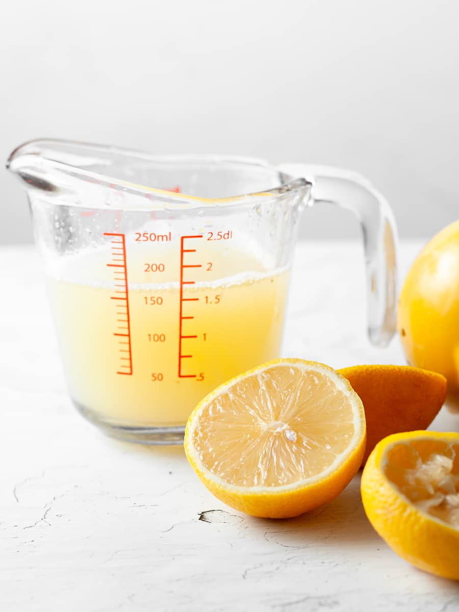 lemon juice and lemons for gluten free lemon desserts